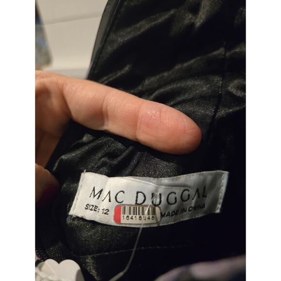 Mac Duggal Women's Floral Ruffle Gown 12 Sleeveless V-Neck Long Formal NWT - Picture 10 of 10